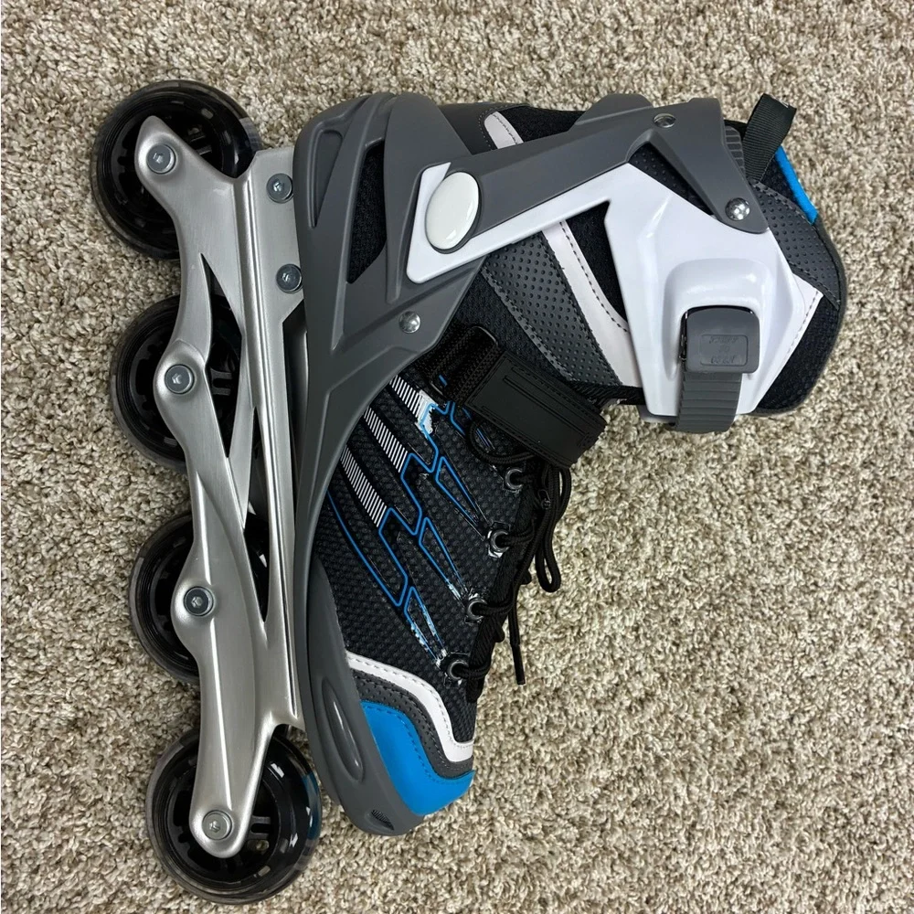 Woman’s Black & Blue roller skates Skates size 10 - Picture 6 of 12